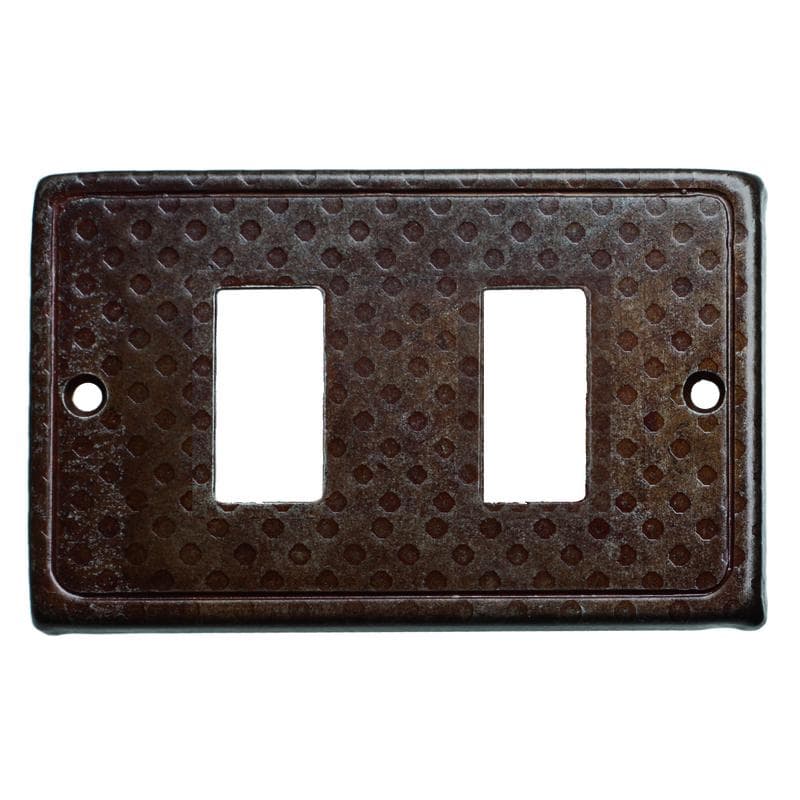 Ruggine • Ferro • Martellato