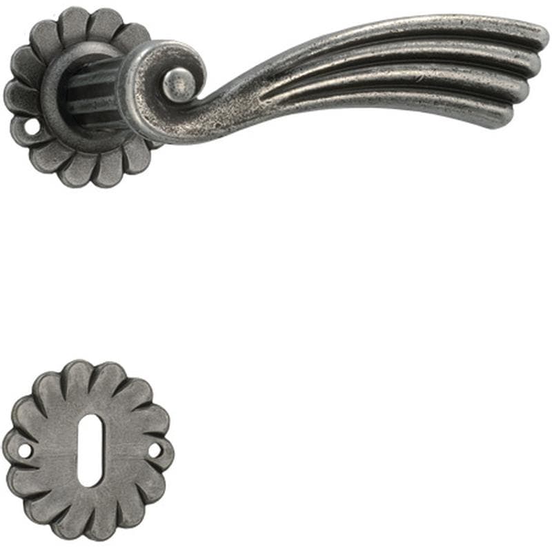 Maniglia con rosetta e bocchetta