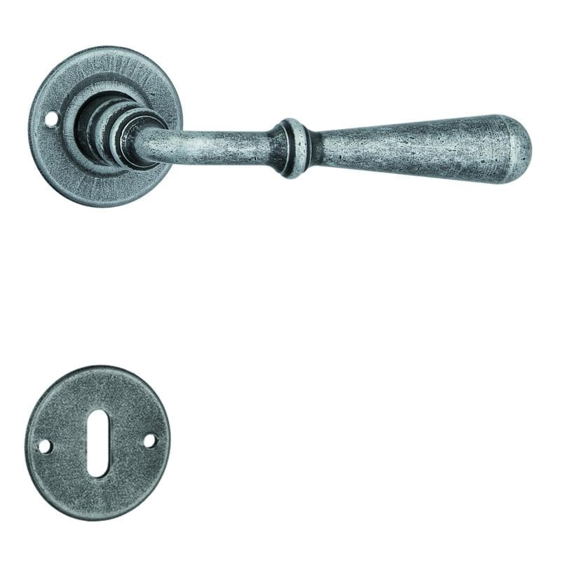 Maniglia con rosetta e bocchetta